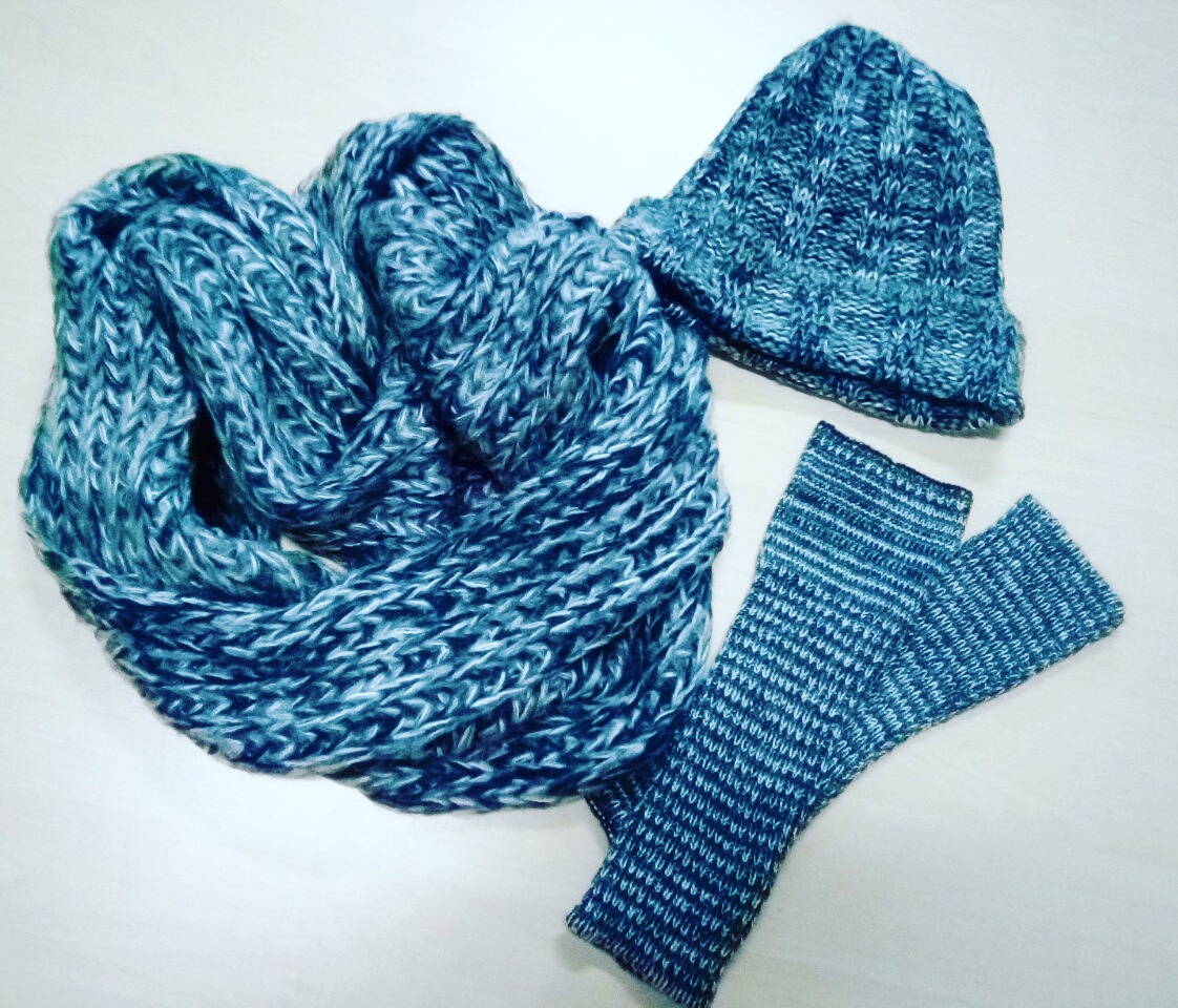 manusi oriflame fular caciula